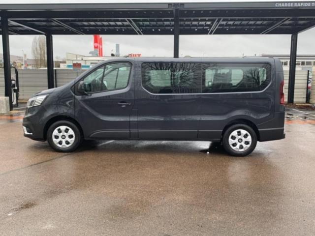 Renault Trafic image 1
