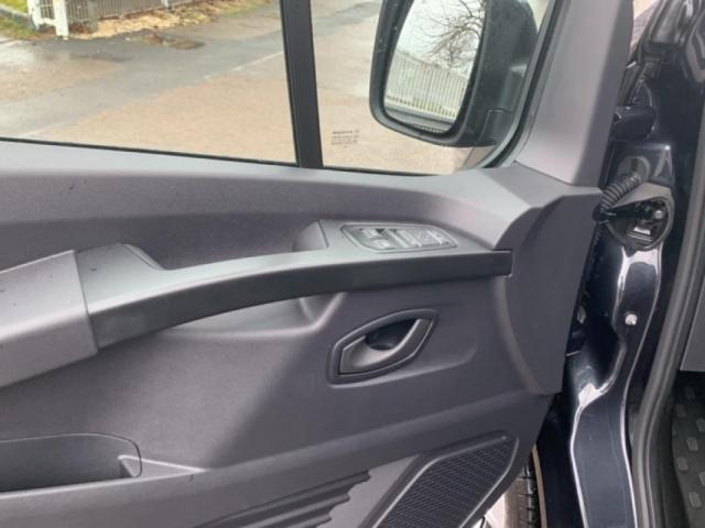 Renault Trafic image 5