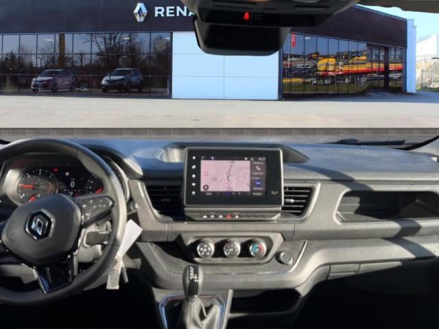 Renault Trafic image 2