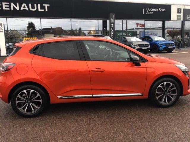 Renault Clio image 8