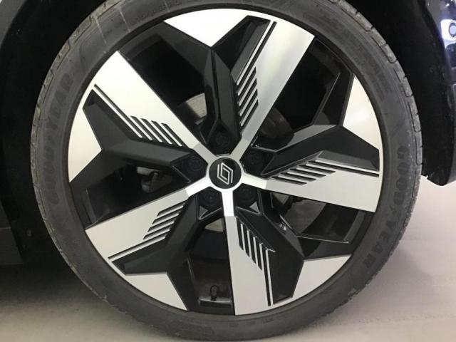 Renault Mégane E-Tech image 9