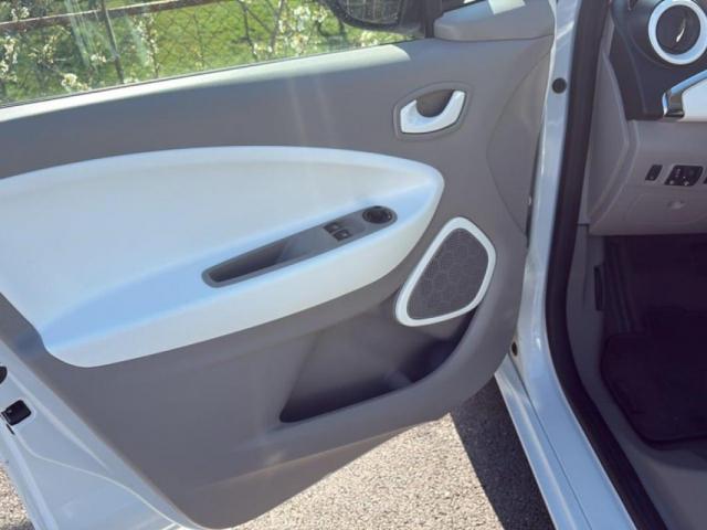 Renault Zoe image 9