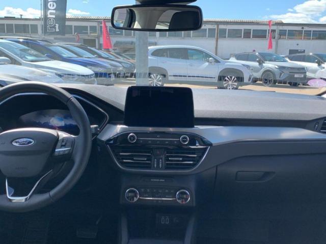 Ford Kuga image 3