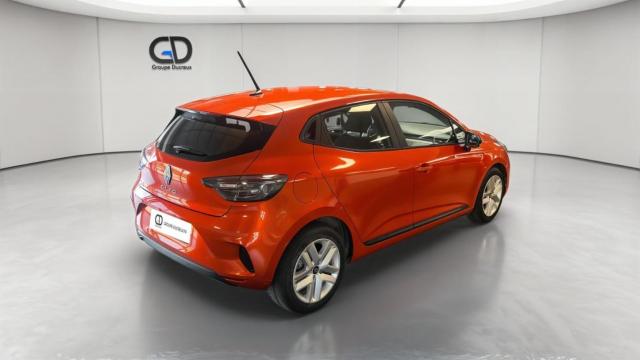 Renault Clio image 8