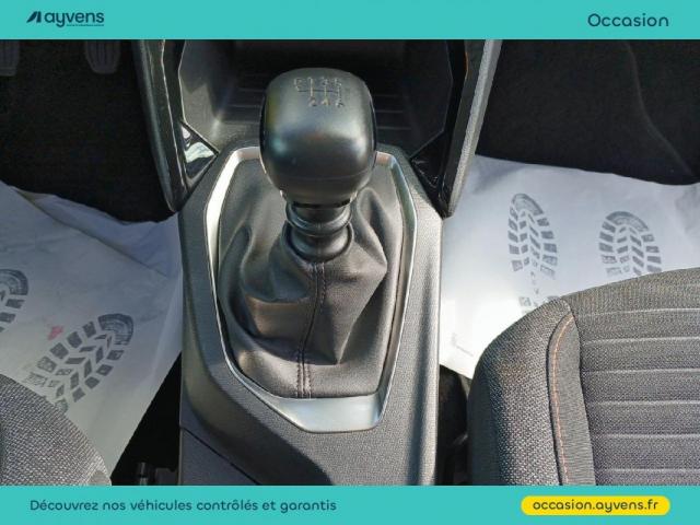 Peugeot 2008 image 2