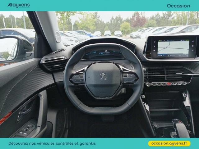 Peugeot 2008 image 8