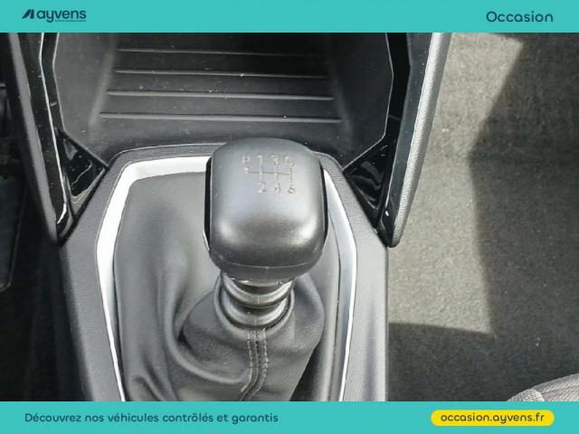 Peugeot 2008 image 3