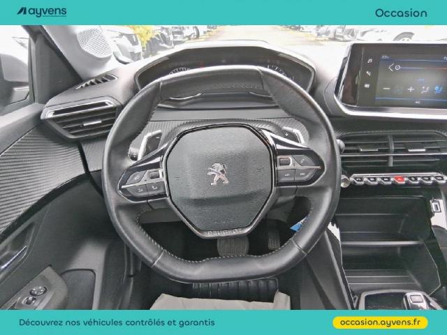 Peugeot 208 image 8