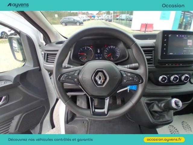 Renault Trafic image 2