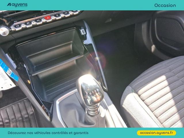 Peugeot 2008 image 6