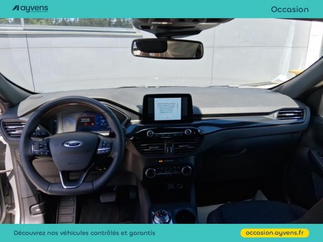 Ford Kuga image 3
