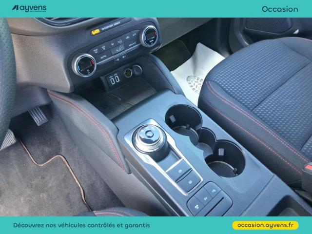Ford Kuga image 9