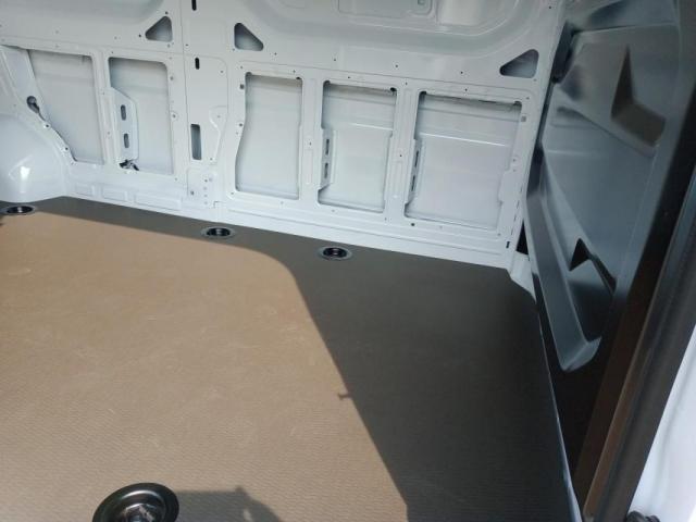 Renault Master image 9