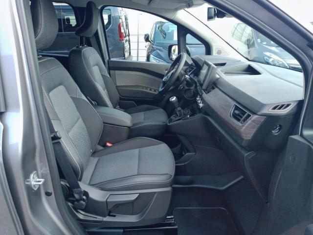 Renault Kangoo image 6