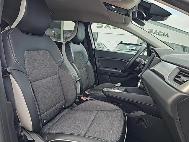Renault Captur image 2