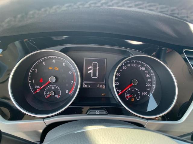 Volkswagen Touran image 2