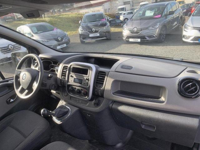 Renault Trafic image 9
