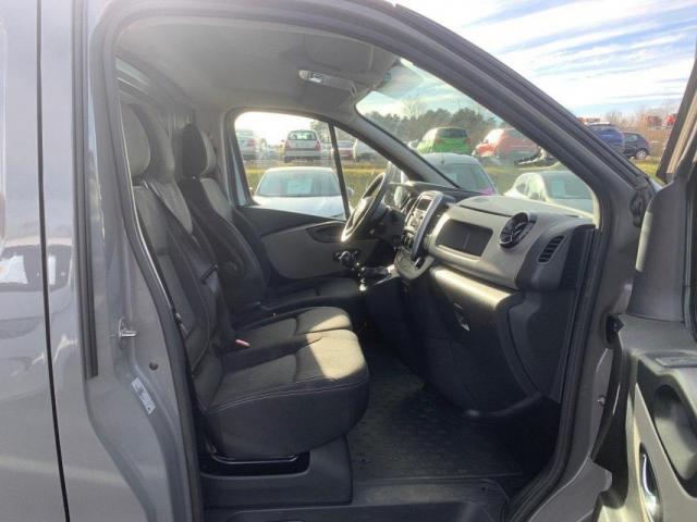 Renault Trafic image 4