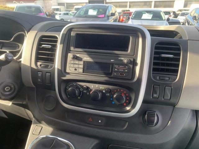Renault Trafic image 6