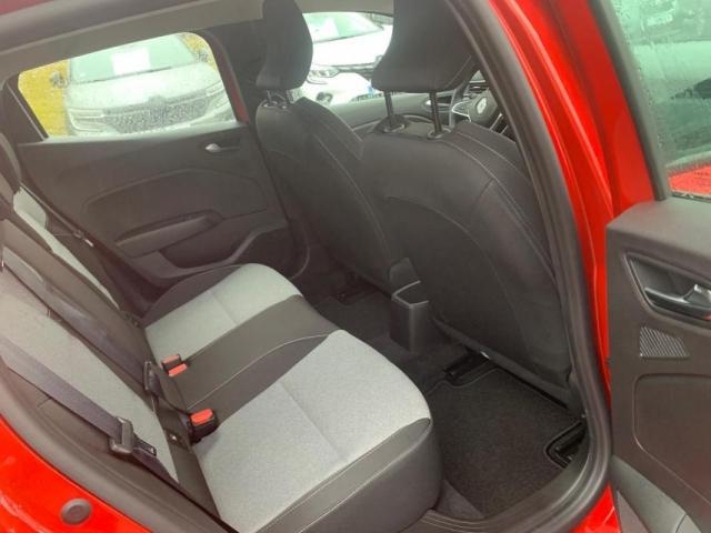 Renault Clio image 7