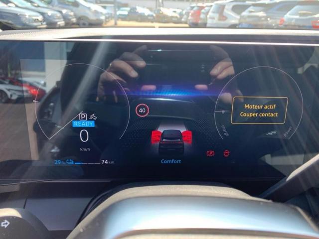 Renault Mégane E-Tech image 1