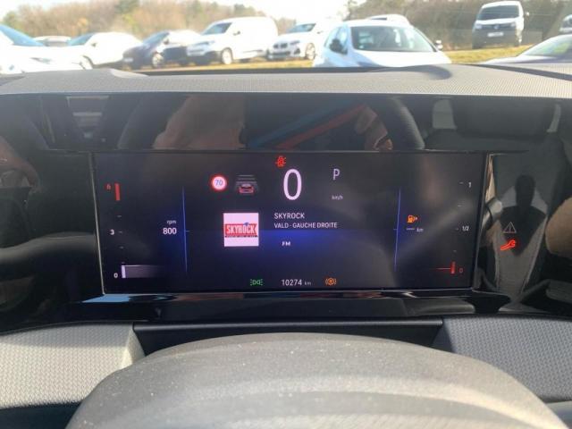 Opel Astra Sports Tourer image 5