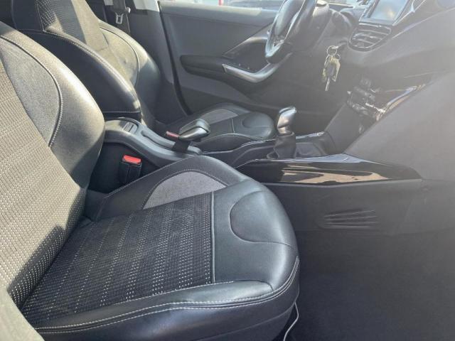 Peugeot 2008 image 9