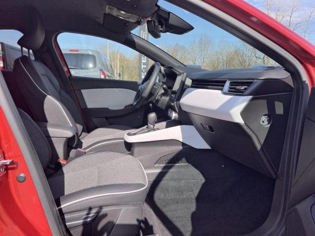 Renault Clio image 8