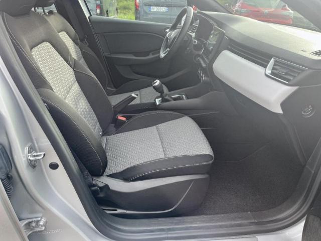Renault Clio image 2