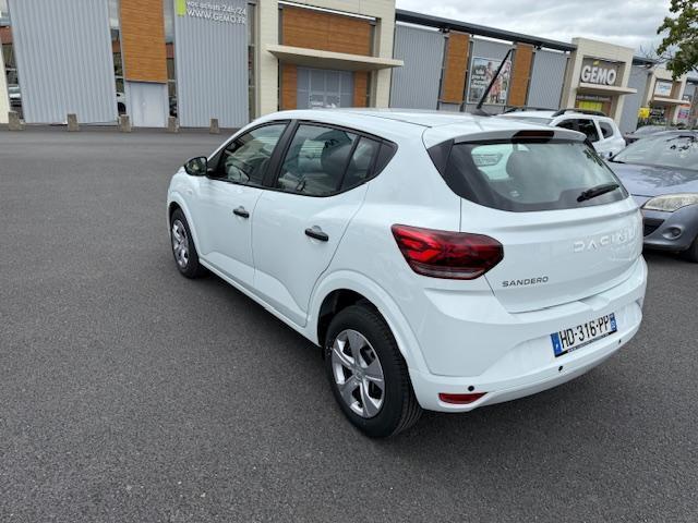 Dacia Sandero image 8