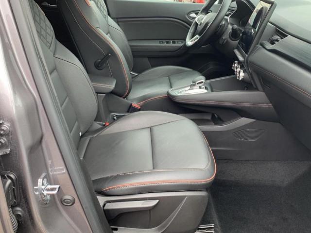 Renault Captur image 2