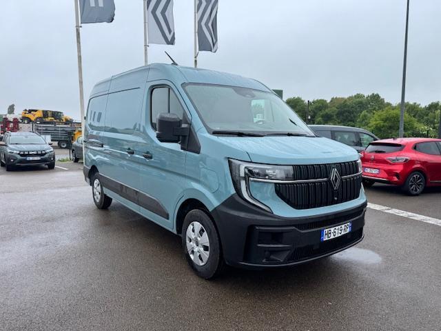 Renault Master image 2