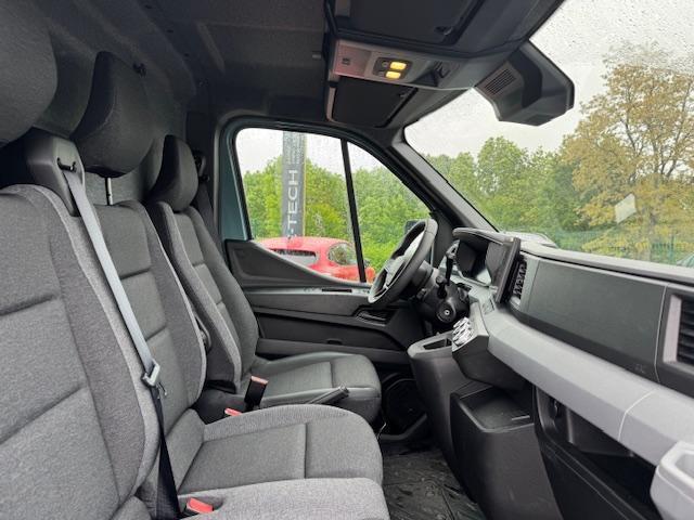 Renault Master image 1