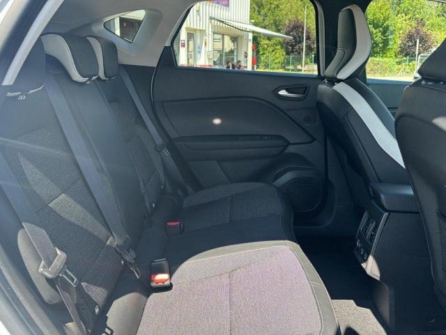 Renault Captur image 8