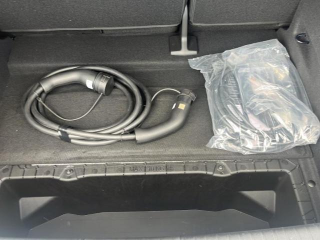 Renault Mégane E-Tech image 1