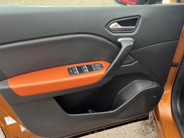 Renault Captur image 1