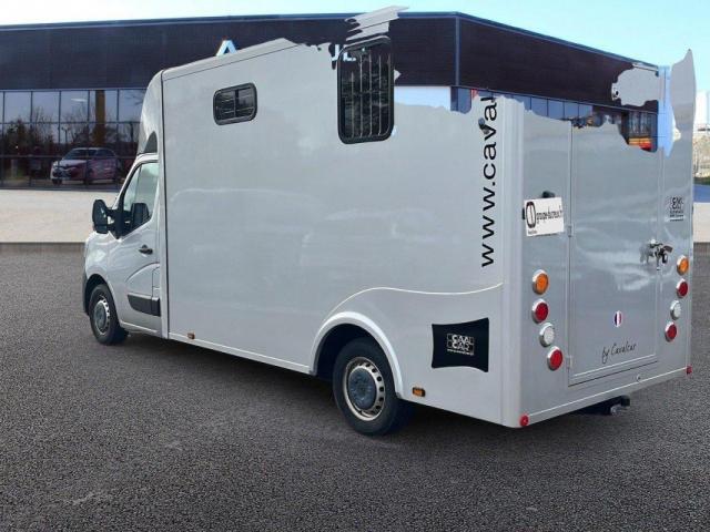 Renault Master image 1