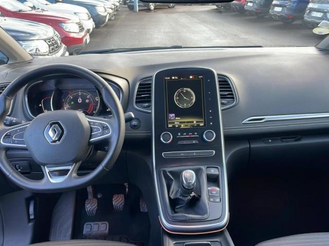 Renault Grand Scénic image 1