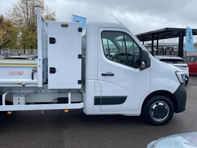 Renault Master image 2