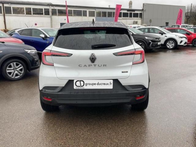 Renault Captur image 1