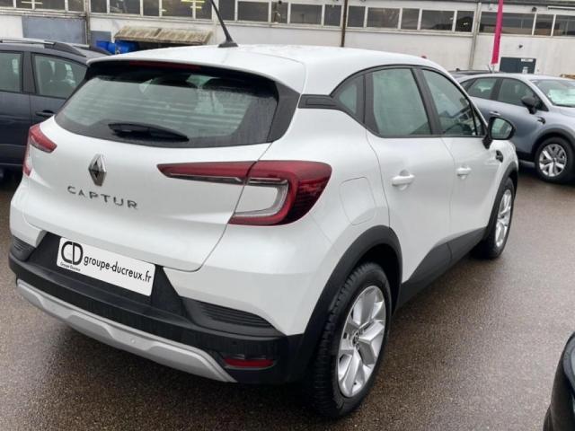 Renault Captur image 2