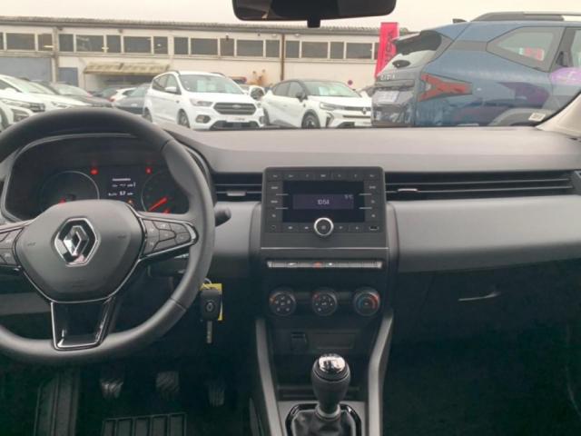 Renault Clio image 2