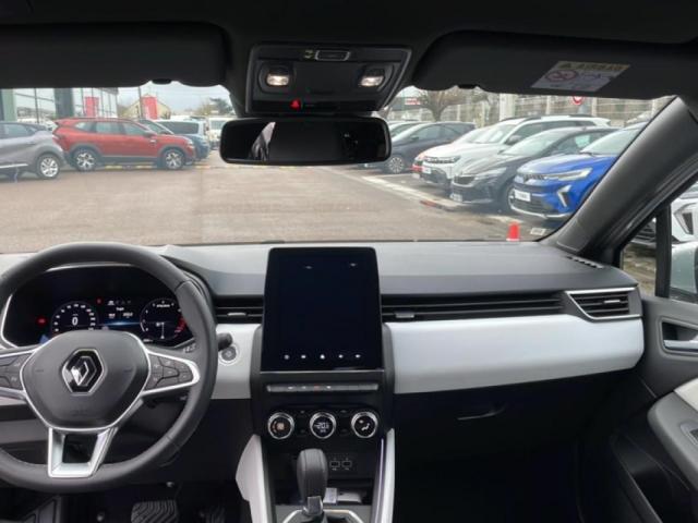 Renault Clio image 2