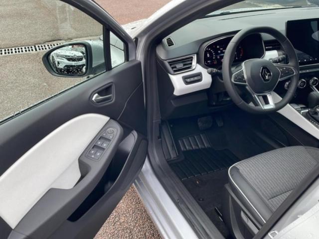 Renault Clio image 6