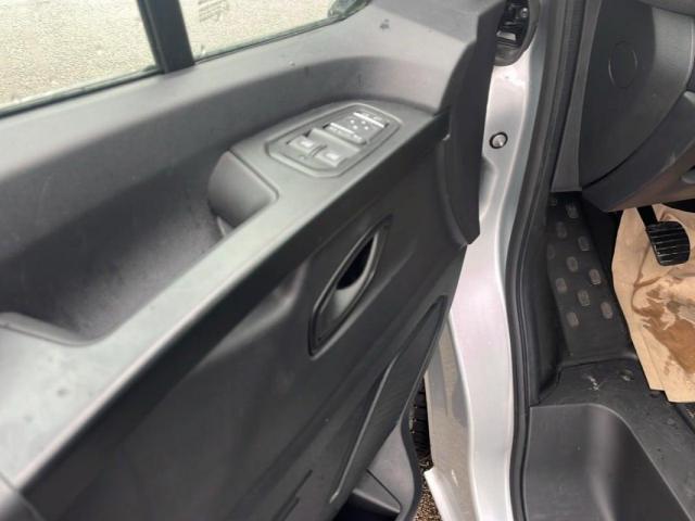 Renault Trafic image 3