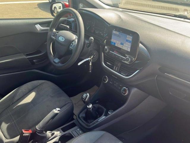 Ford Fiesta image 2