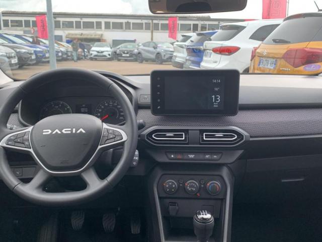 Dacia Sandero image 5