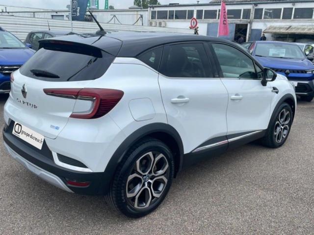Renault Captur image 2