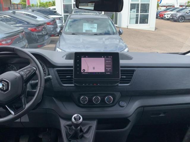 Renault Trafic image 3