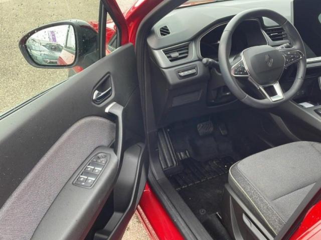 Renault Captur image 2